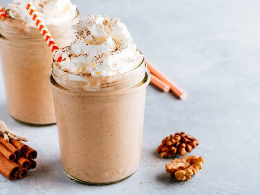 Cinnamon Roll Protein Shake Revolution Nutrition